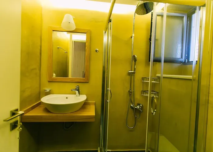 Maistros كارداميلي